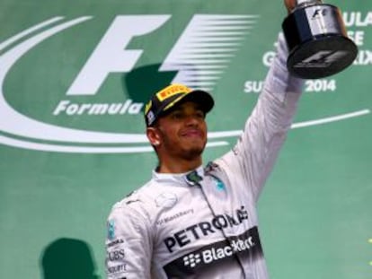 Hamilton celebra la victòria al GP del Japó.