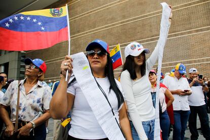 Miles de opositores ya se movilizan en las principales ciudades de Venezuela en contra del Gobierno de Nicolás Maduro y en busca de reivindicar que Edmundo González Urrutia fue el ganador de las presidenciales del 28 de julio, como muestran más del 80% de las actas electorales que ha publicado la oposición, en contravía del resultado oficial.