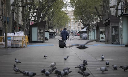 Una visió real, encara que pugui semblar distòpica, de la Rambla de Barcelona.