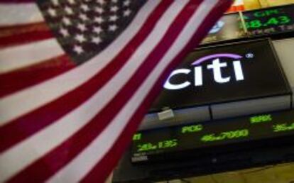 Logo de Citigroup en el parqu&eacute; de la Bolsa de Nueva York