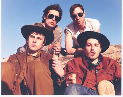 <b>Black Lips, haciendo gala de su autenticidad rockera.</b>