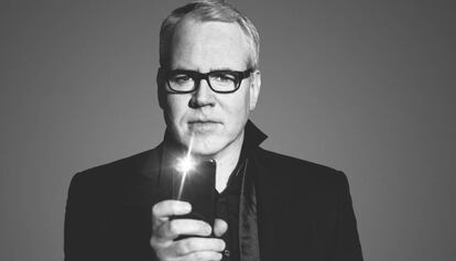 Bret Easton Ellis, en una fotografía promocional de 'White'.