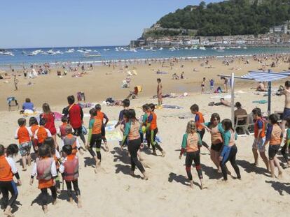 Vista playa La Concha en San Sebastian.
 i