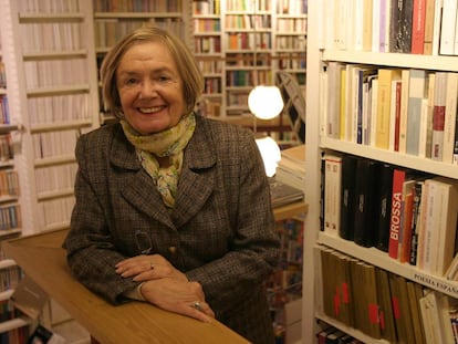 Mar&iacute;a Teresa Castells, en la librer&iacute;a Lagun en una imagen de 2006.