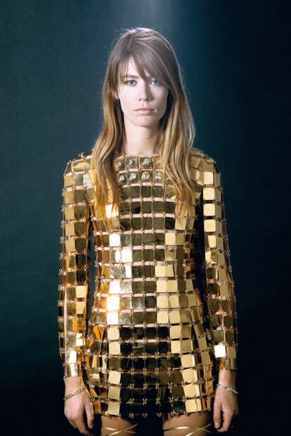 Françoise Hardy, en mayo de 1968, con un vestido del modista