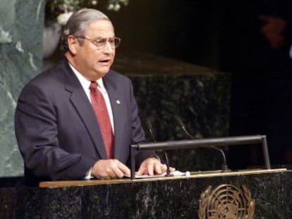 El presidente de El Salvador, Armando Calder&oacute;n Sol, se dirige a la 53&ordm; sesi&oacute;n de la Asamblea General de la ONU. 