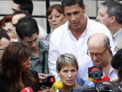 Xavier García Albiol y Alicia Sánchez Camacho junto a la eurodiputada Maria Therese Sánchez Schmid en 2010 tras una visita para denunciar el incivismo de los ciudadanos gitanos rumanos