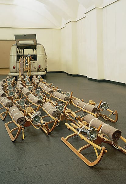 <i>Das rudel (La manada,</i> 1969), de Joseph Beuys, una de las obras que se exhiben en la Tate Modern de Londres.