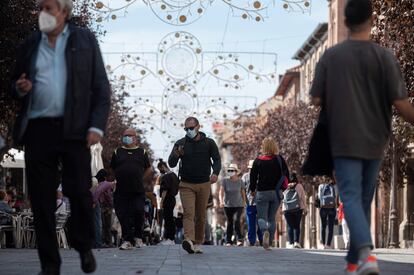 Uma rua de Alcalá de Henares, na Comunidade de Madri.