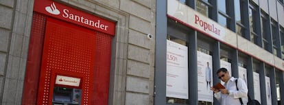 Santander Buys Struggling Spanish Bank Popular for 1 Euro