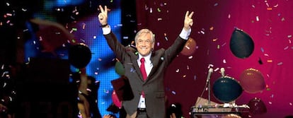 Sebastián Piñera, aspirante a la presidencia de Chile por la opositora Coalición por el Cambio, durante la presentación de su candidatura el martes por la noche.