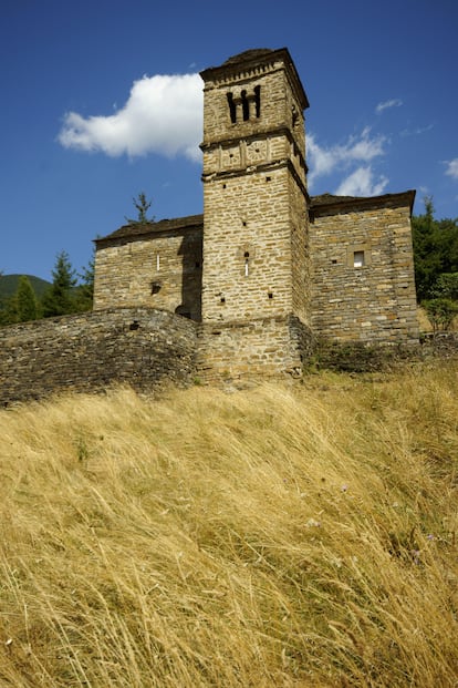 La ermita de San Bartolomé de Gavín, del siglo X.