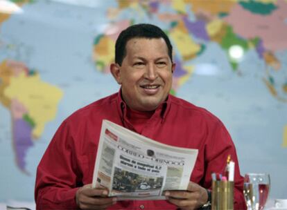 Hugo Chávez, durante la emisión de su programa de televisión 'Aló Presidente'