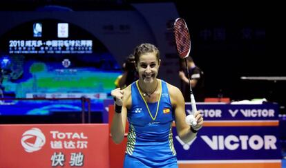 Carolina Marín celebra su victoria en la final del Abierto de China.