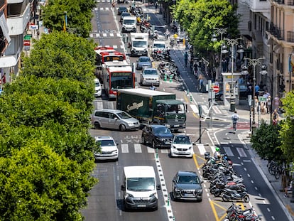 La calle Colón de Valencia, que ahora remodela el Gobierno local de PP y Vox.