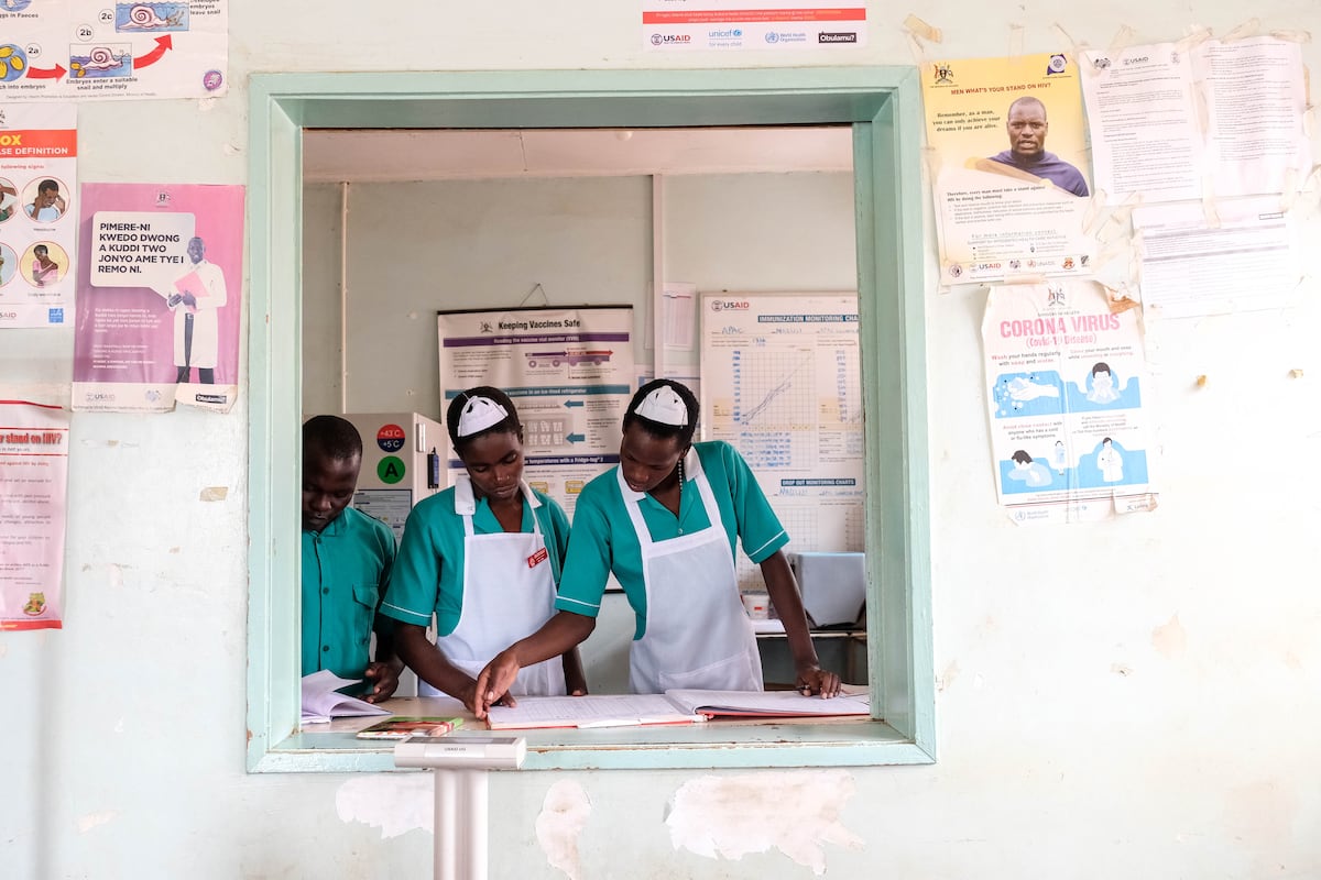 “Los países africanos no queremos ser invitados a la mesa, sino construirla”: en busca de una nueva arquitectura sanitaria global tras los recortes de la ayuda