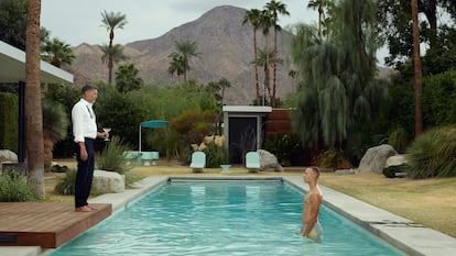 'American Dream, Self-Portrait with Alex 1’, de la serie 'Palm Springs' (2018). De Erwin Olaf. 