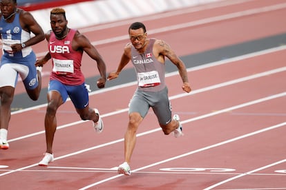 El canadiense Andre De Grasse logra el triunfo en la final de los 200m