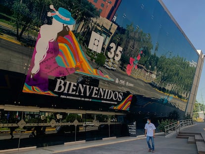 Montaje de la FIL, Feria Internacional del Libro, Guadalajara, México, 2021.