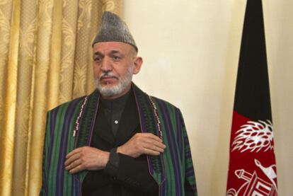 Hamid Karzai, ayer, en una conferencia de prensa.