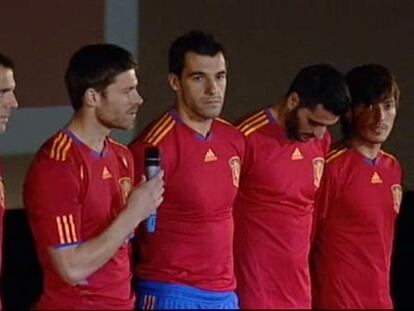 La selección española estrena equipación ochentera