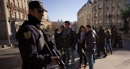 Fuertes medidas de seguridad ante el Congreso.