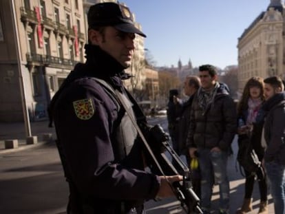 Fuertes medidas de seguridad ante el Congreso.