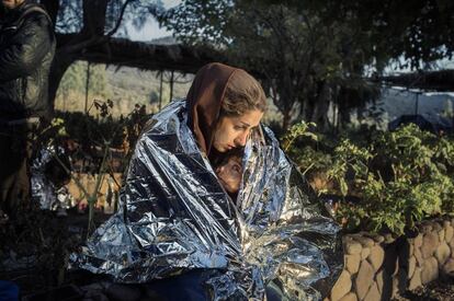 Una imatge d'una refugiada presa a Lesbos que es podrà veure al DOCfield.