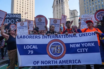 Marcha del día del trabajo, en Nueva York, el 1 de mayo de 2025.