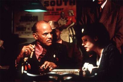 <i>Kansas City</i>, interpretada por Harry Belafonte y Jennifer Jason Leigh, fue dirigida por Altman en 1996.