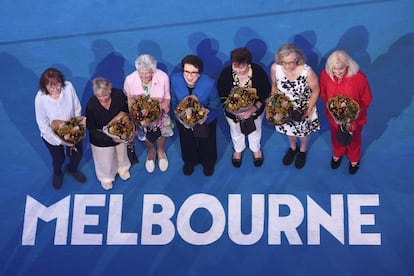 Las 'Original Nine', homenajeadas en la central de Melbourne.