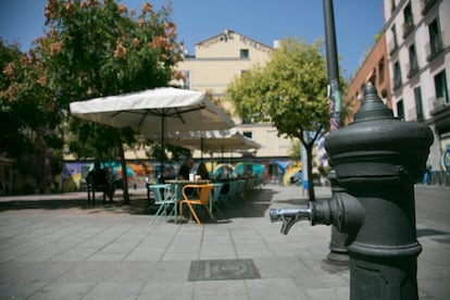 La Plaza del Rastrillo de Madrid, en Malasaña, este viernes durante la cuarta ola de calor declarada por la AEMET FOTO: Santi BUrgos