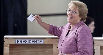 Michelle Bachelet votes in Santiago during Sunday's race.