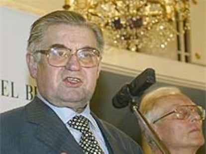 Los mediadores Hans Koschnick y Hinrich Lehmann-Grube.