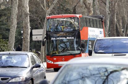 Autobús turístico que ahora gestiona de forma provisional la EMT.