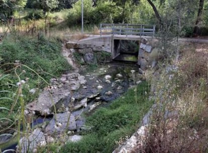 Tramo de la riera Betzuca a su paso por Sant Quirze del Vallès.