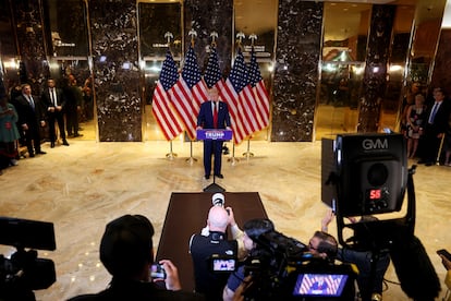 Donald Trump, durante una rueda de prensa en Nueva York un día después de ser declarado culpable en el 'caso Stormy Daniels'.