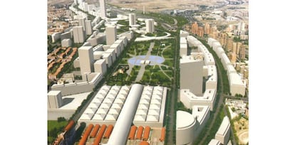 Propuesta del arquitecto Ricardo Bofill para la ampliación del norte de la Castellana y la reurbanización del distrito de Chamartín. "El objetivo", contaba Bofill en la redacción del proyecto, "es integrar donde sea posible las vías del tren en un nuevo tejido urbano, aportando espacios públicos y nuevos centros para la ciudad". |