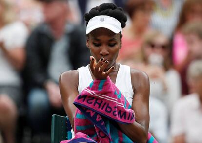 Venus Williams durante el descanso del primer set.