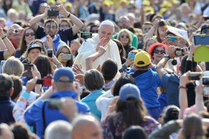 El papa Francisco, durante la audiencia general de los miércoles.
