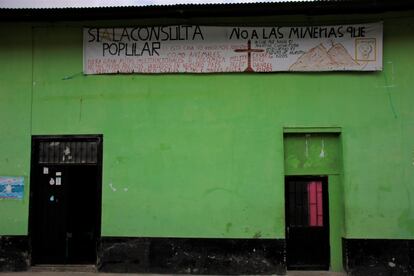 La campaña por parte de Cosajuca y los demás colectivos que promovieron la consulta popular consistió en ir de puerta a puerta informando a cada campesino, campesina y habitante de Cajamarca de los peligros que una mina a cielo abierto trae consigo.