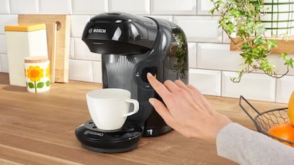 Saldi elettrodomestici 2025: caffettiera a capsule Tassimo.