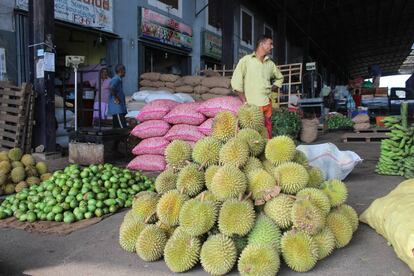 Mercado de frutas y verduras.