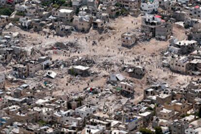 Vista aérea del campo de refugiados de Yenín, tomada ayer, ocho días después de la ofensiva israelí.