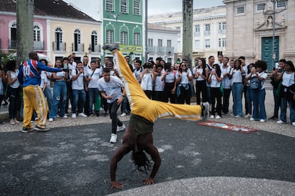 NO USAR, SOLO PARA EL TEMA DE AMÉRICA FUTURA:
La capital afro de América Latina quiere reescribir su pasado