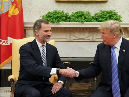 El rey Felipe VI con el presidente estadounidense, Donald Trump, en la visita a la Casa Blanca de junio de 2018.