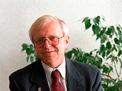 Edward J. Weiler, durante su reciente estancia en Madrid.