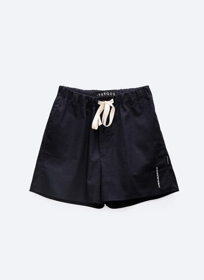 Bermudas popelín con cintura ajustable (49 €) de Uterqüe.