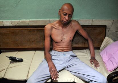 Guillermo Fariñas, en una imagen de marzo de 2010, durante su huelga de hambre.