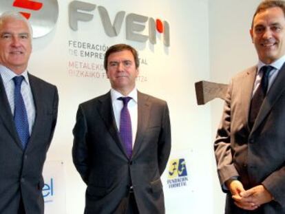 De izquierda a derecha, José Javier Arteche, José Luis López Gil y Jaime Fernández, responsables de FVEM.